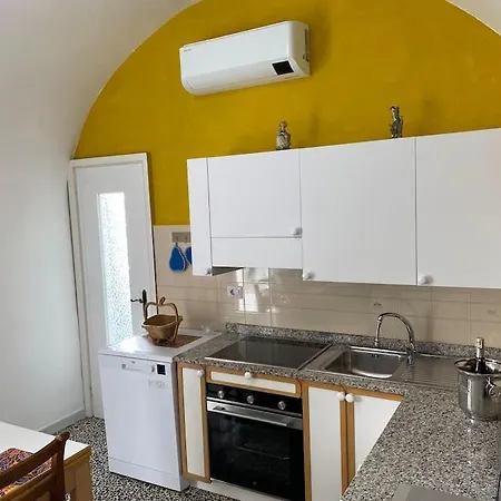 Casa Ginny Ospedaletti